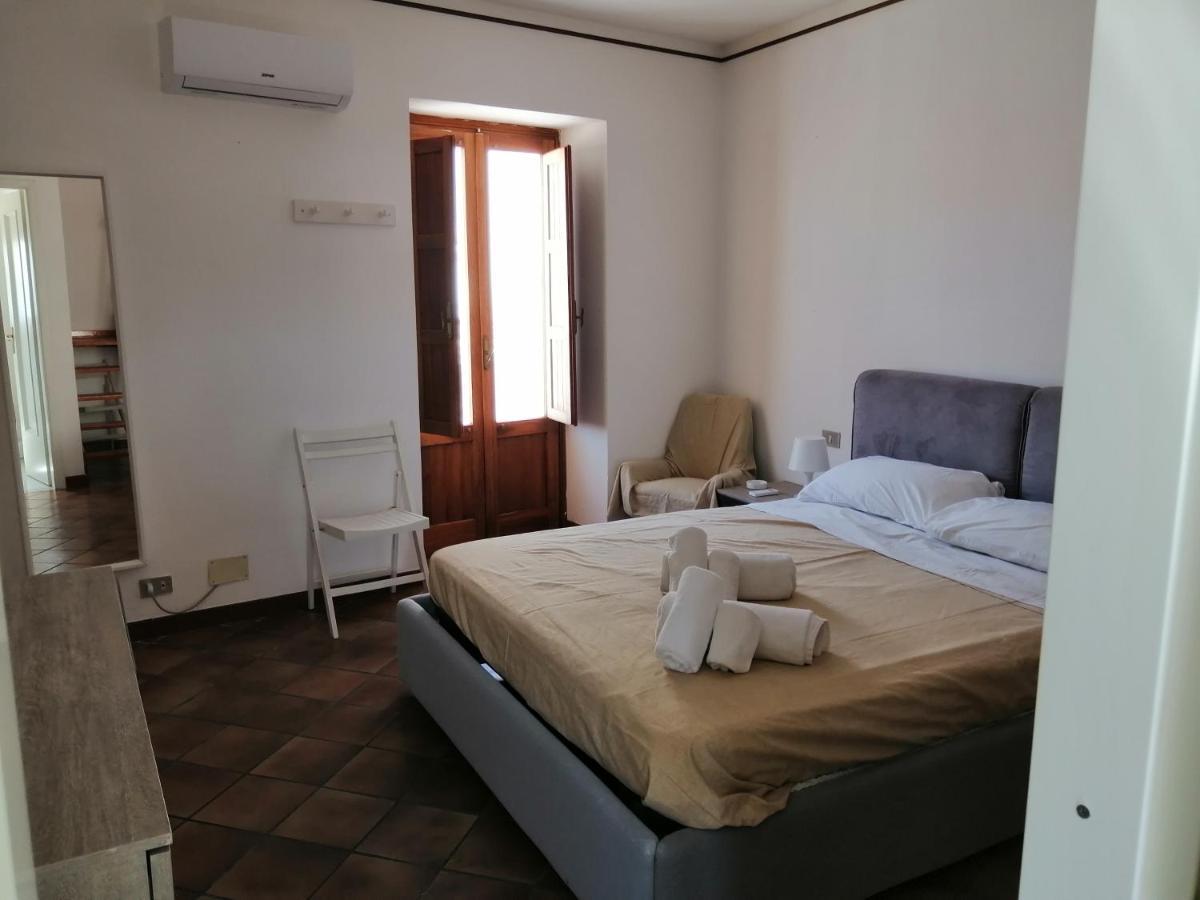 Una Stanza A Cefalu Cefalù Exterior foto